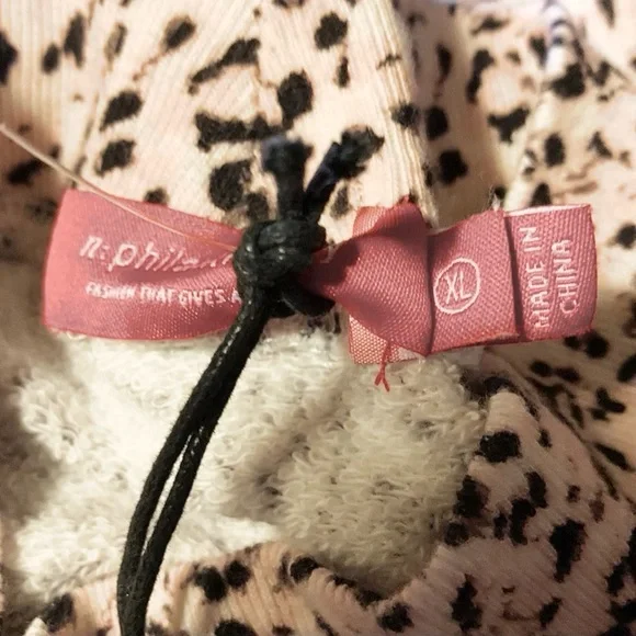 n:PHILANTHROPY Twist Cut-Out Sweatshirt - Picture 7 of 10